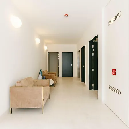 Lady Madona Lägenhet