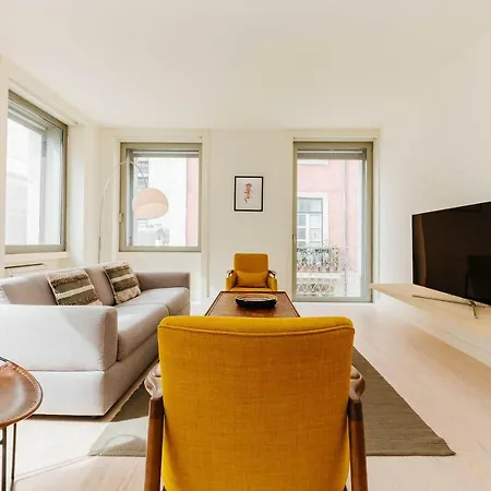 Lady Madona Lägenhet *